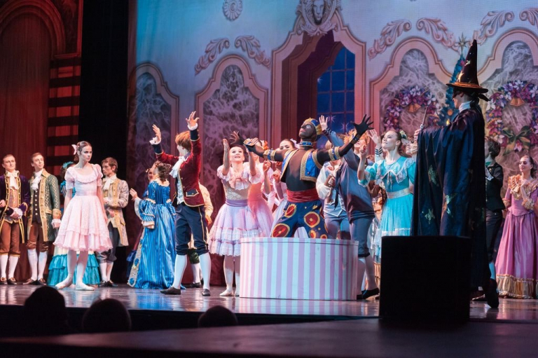 The Nutcracker, Opera of Massy