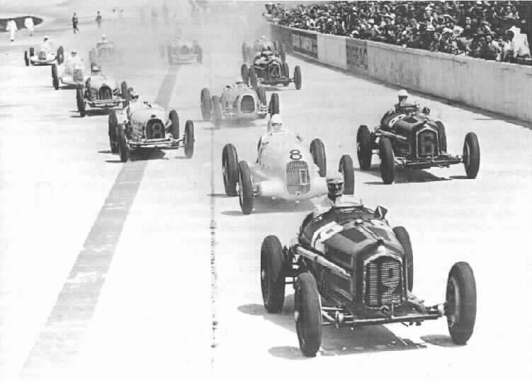 Race at the Autodrome de Linas-Montlhéry