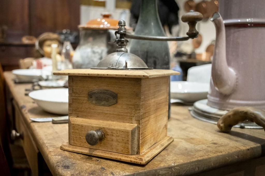 Coffee grinder, Musée du Hurepoix, Palaiseau