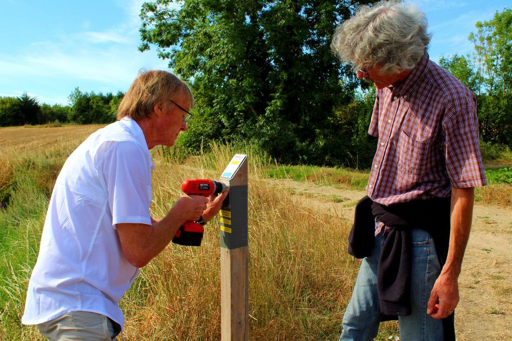 Marking the path of the Grand Tour de Villebon