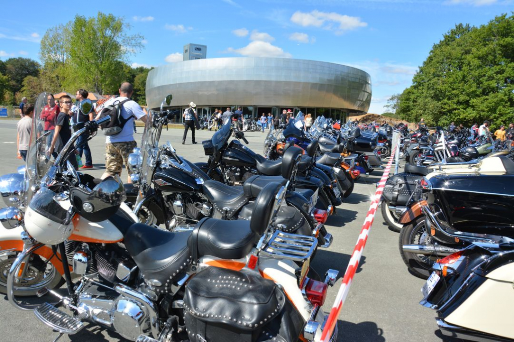 US motor show autodrome Linas-Montlhéry