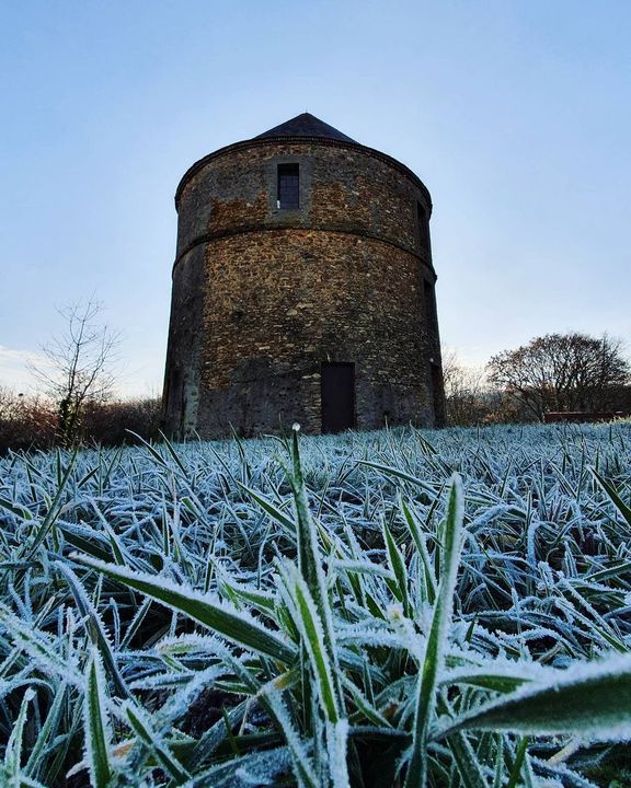 Dovecote, Vauhallan - instamathic