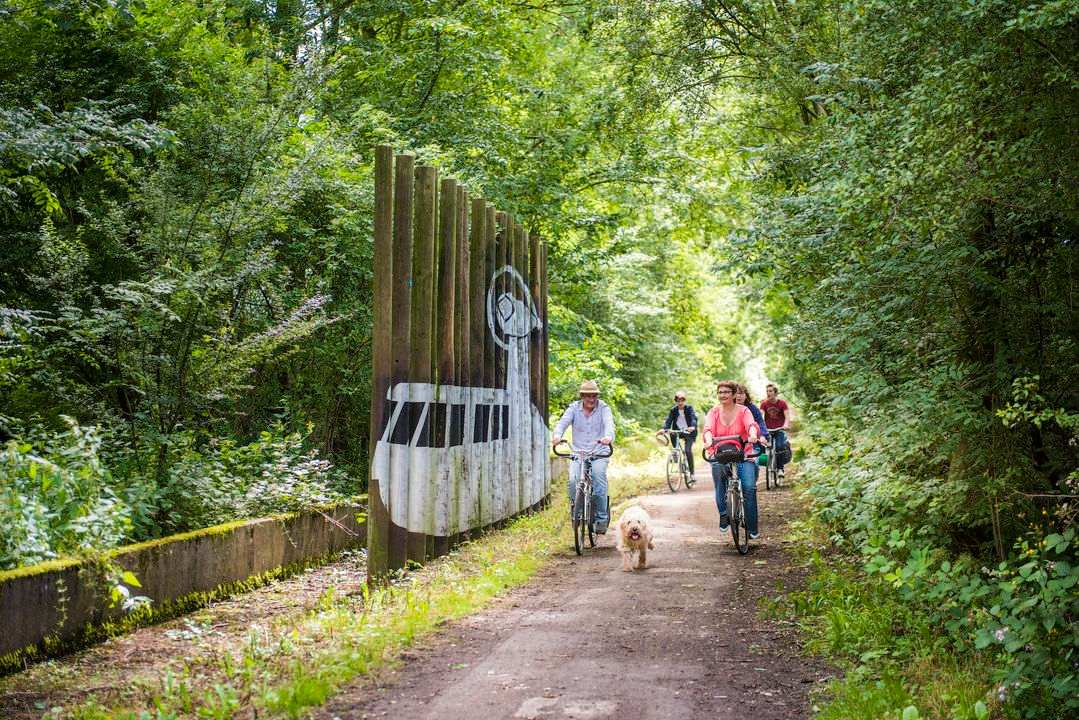 Veloscenic : Paris to Mont-Saint-Michel cycle route