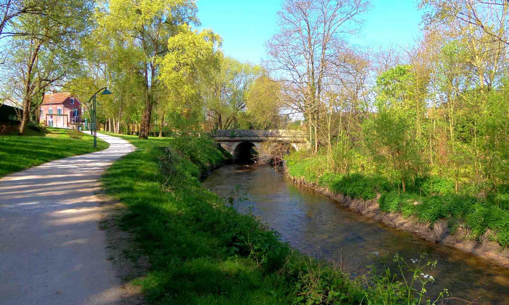 Le long de l'Yvette à Villebon-sur-Yvette