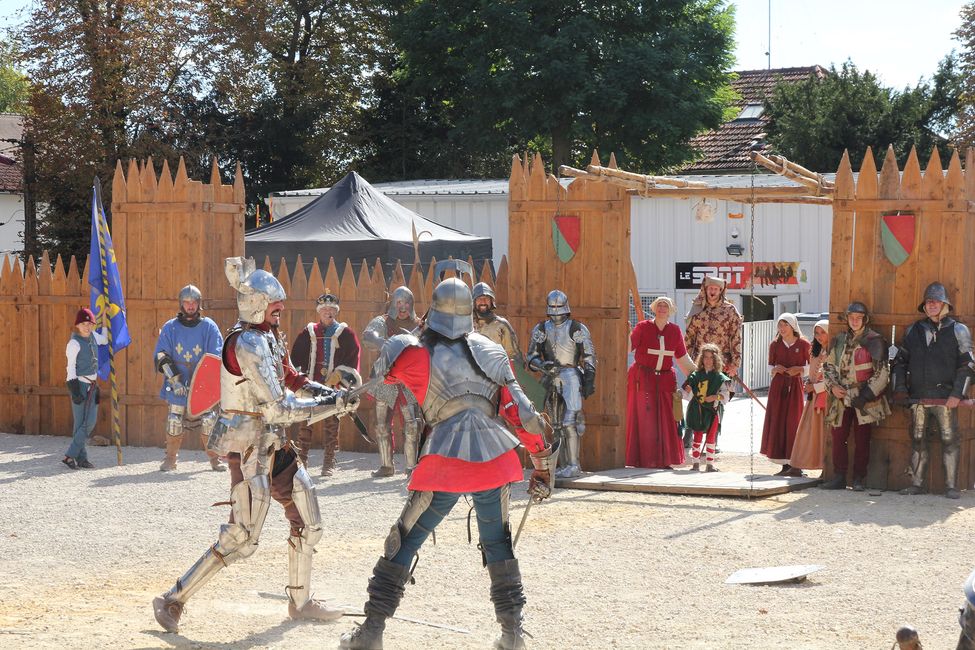 Fête médiévale de Montlhéry, joute de chevaliers