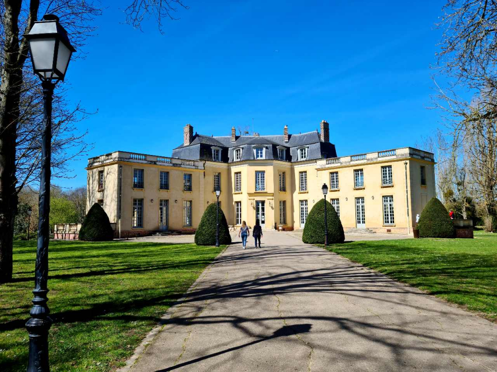 Château de Belleville Gif-sur-Yvette