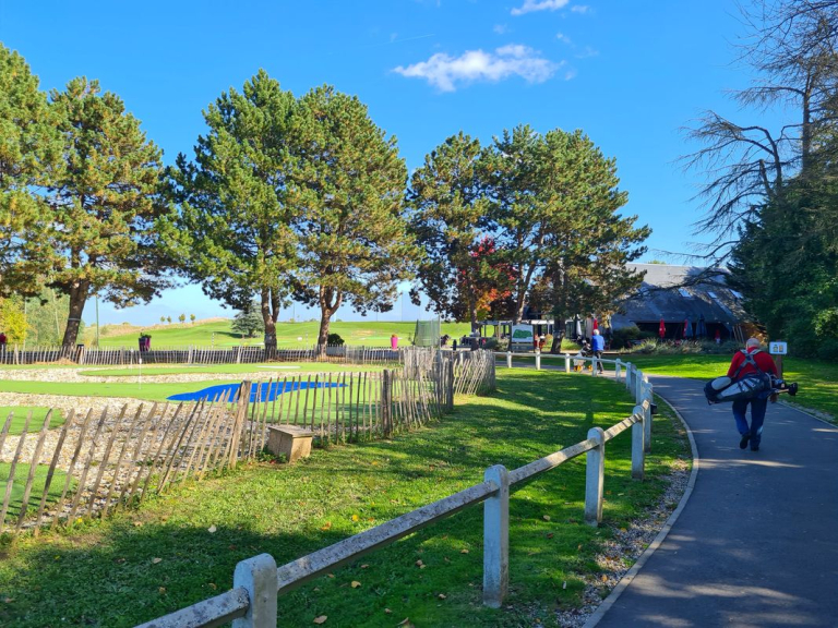 Golf Blue Green Saint-Aubin