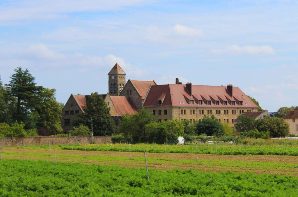 Abbaye Saint-Louis-du-Temple à Vauhallan