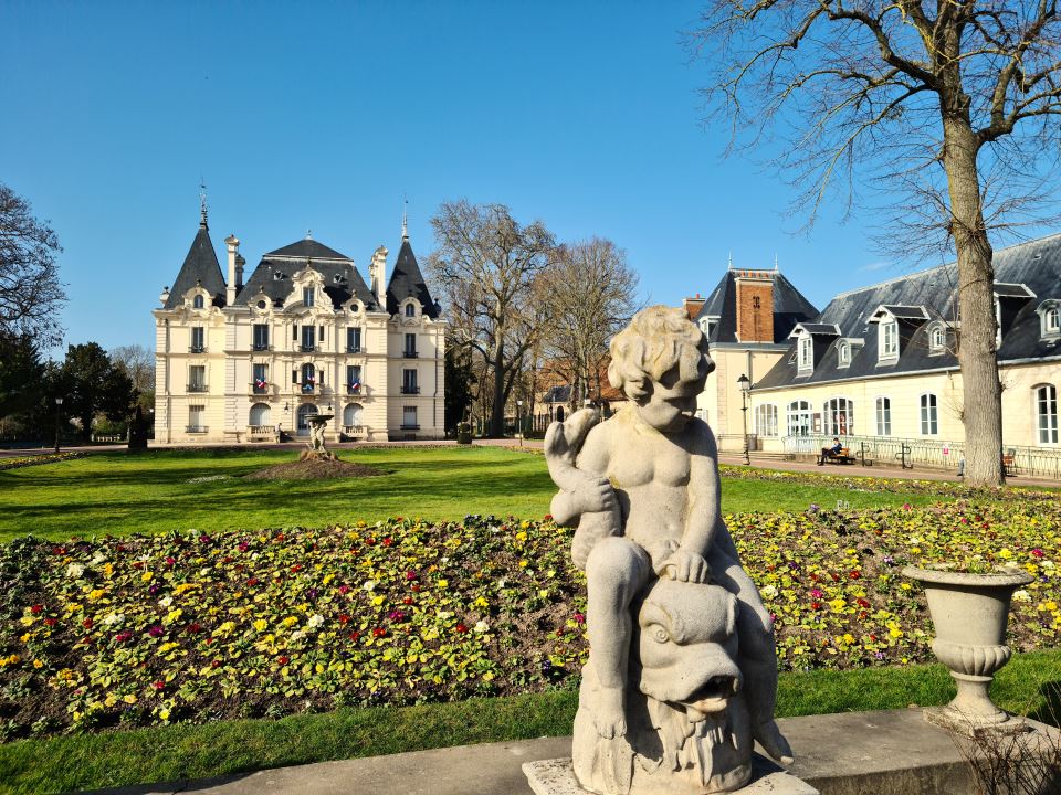 Parc de l'Hôtel de ville, Chilly-Mazrin